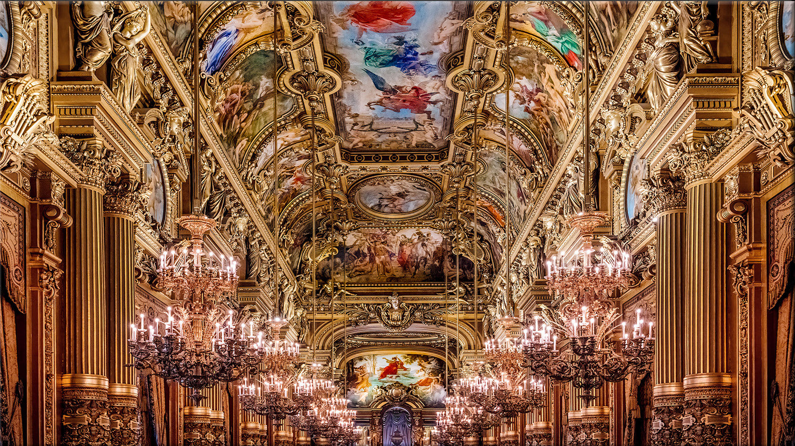 Architecture “Le Palais” by Phil Carriere – photography with resin on brushed aluminum.