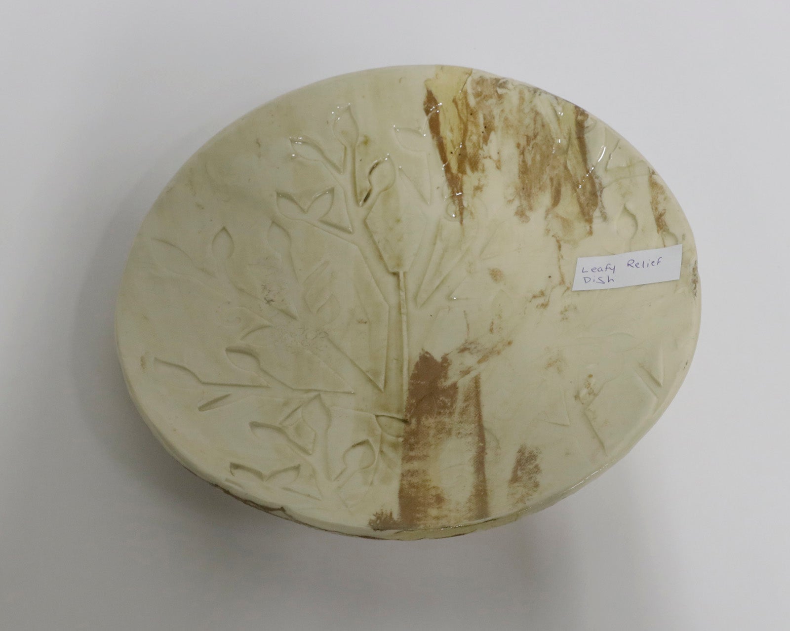 Sculpture “Leafy Relief Dish” by Dina Egar.
