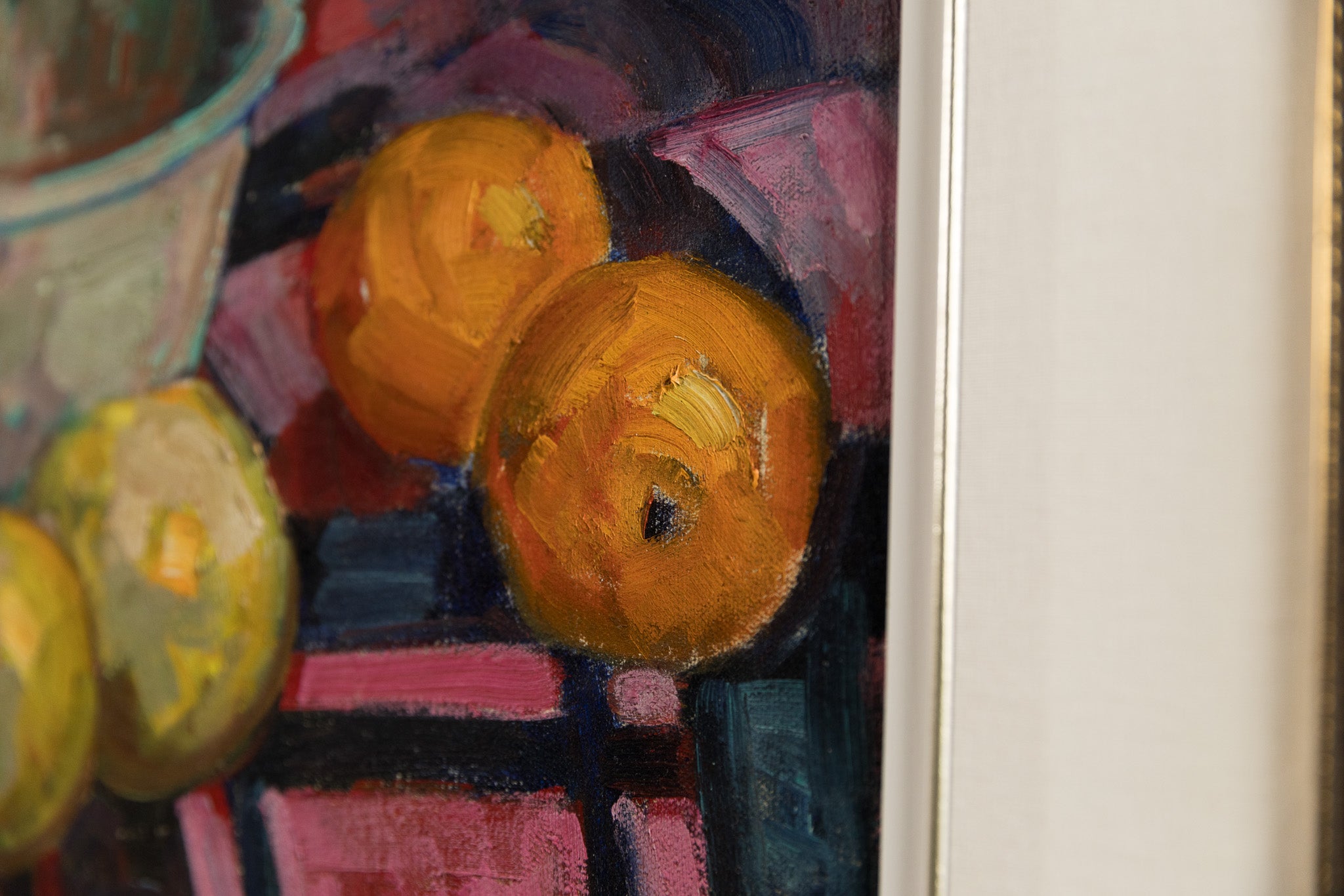 Nature Morte Au Bol Et Fruits