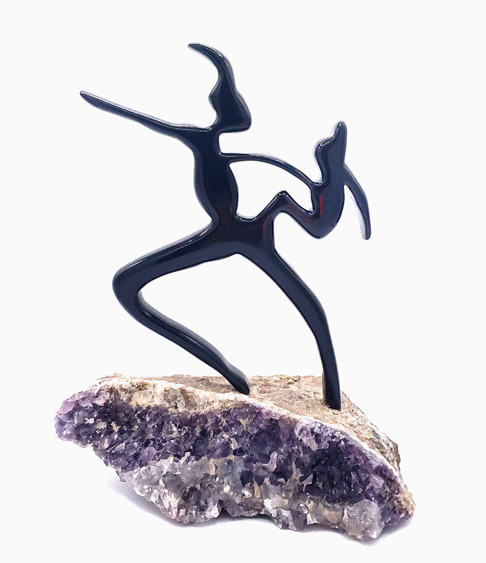 Figurative “Mother & Child” by Nick Leniuk – serpentine.