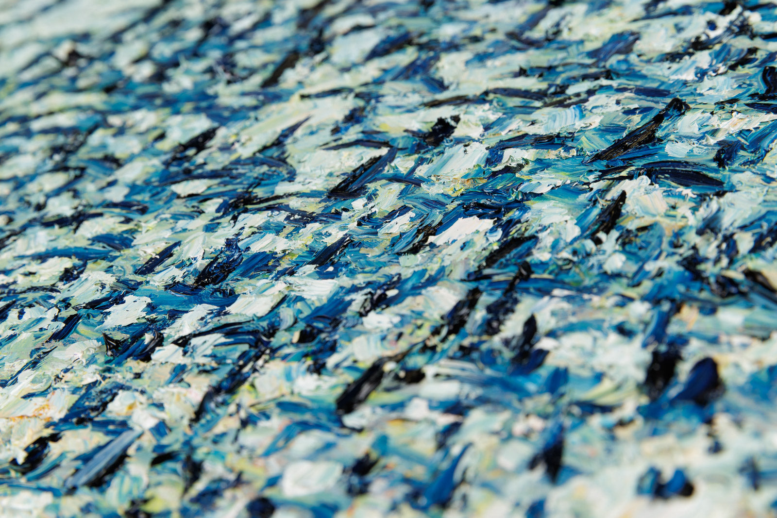 Dans Le Penombre Pres Du Village